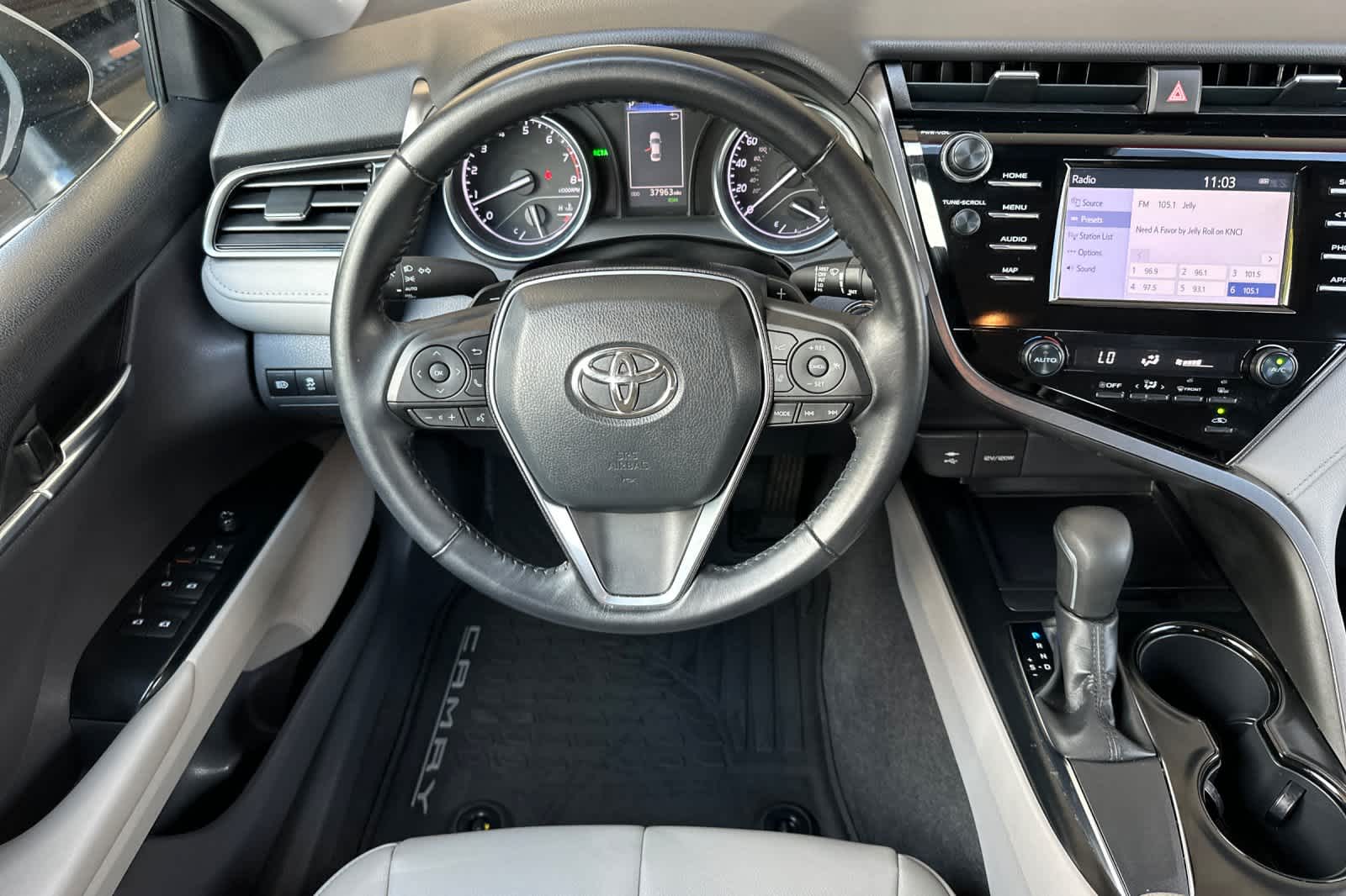 Thumbnail: 2019 Toyota Camry - 14
