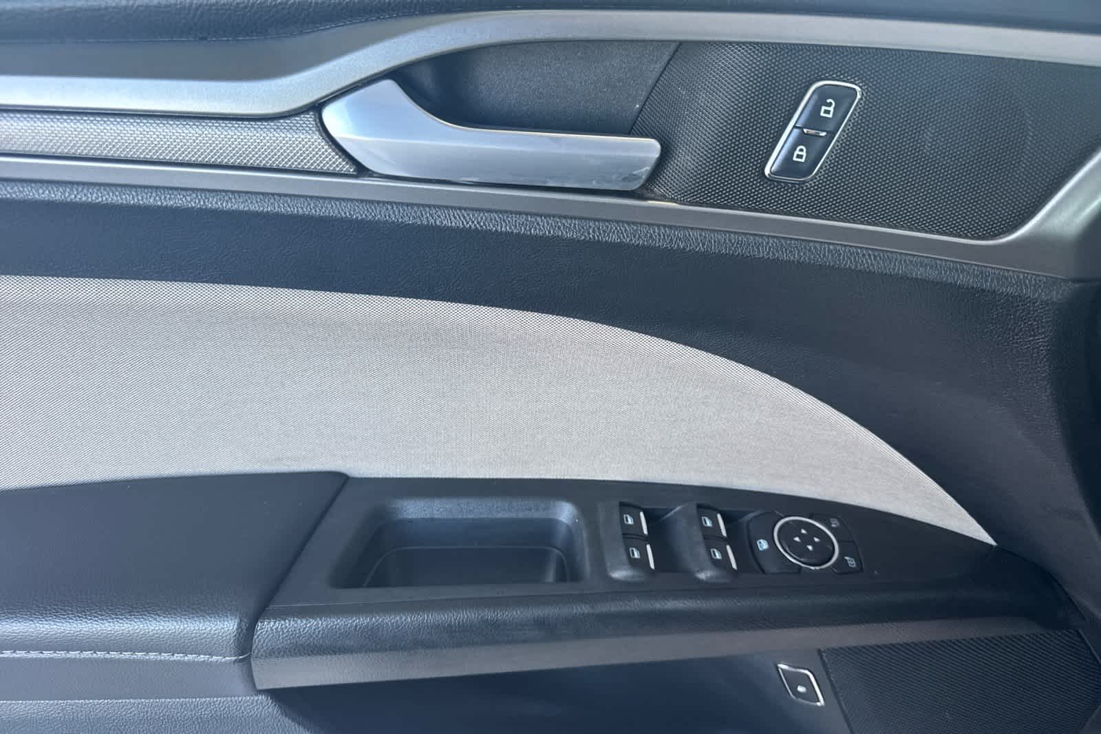 Thumbnail: 2018 Ford Fusion - 12