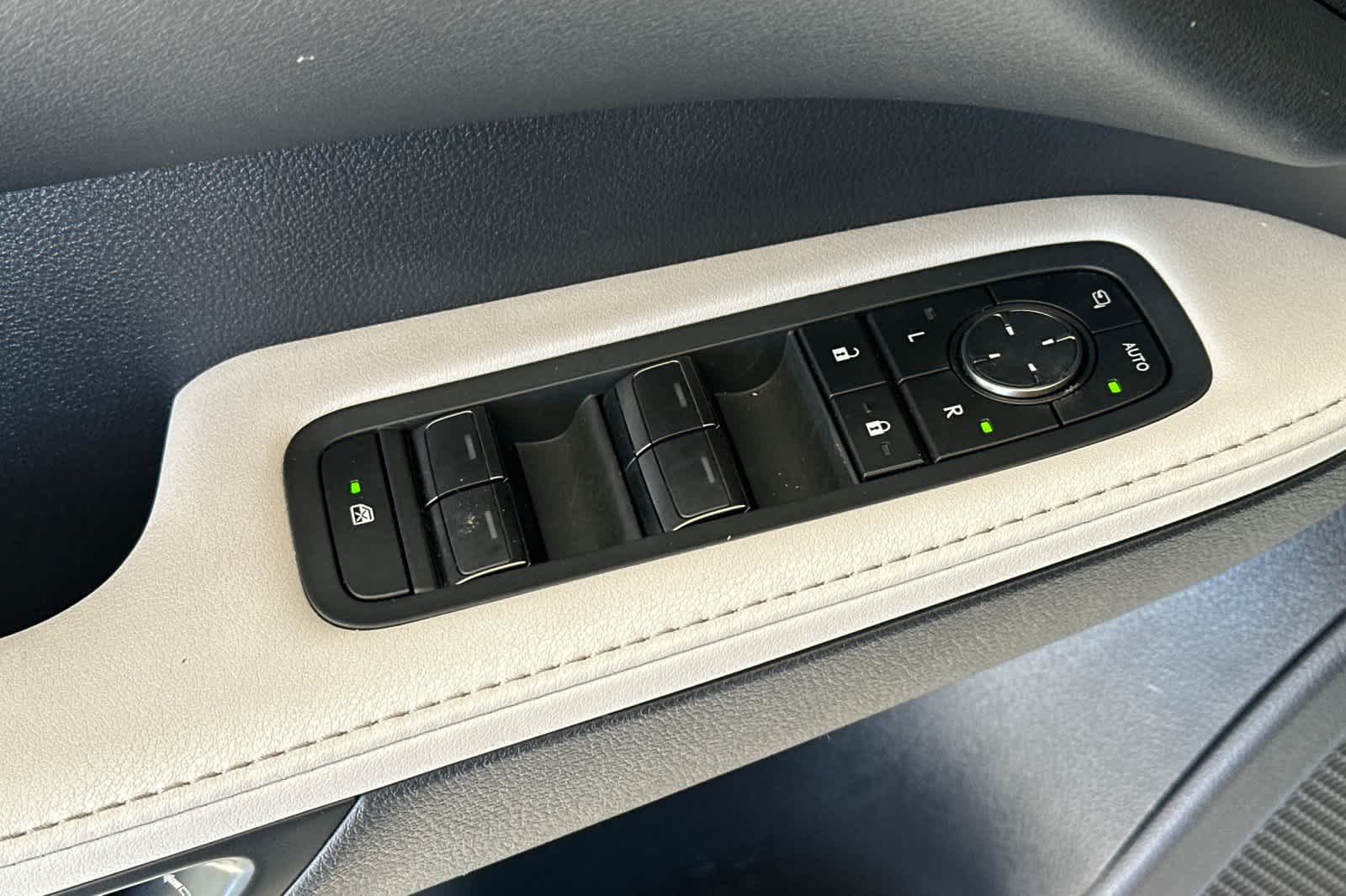 Thumbnail: 2024 Lexus RX - 13