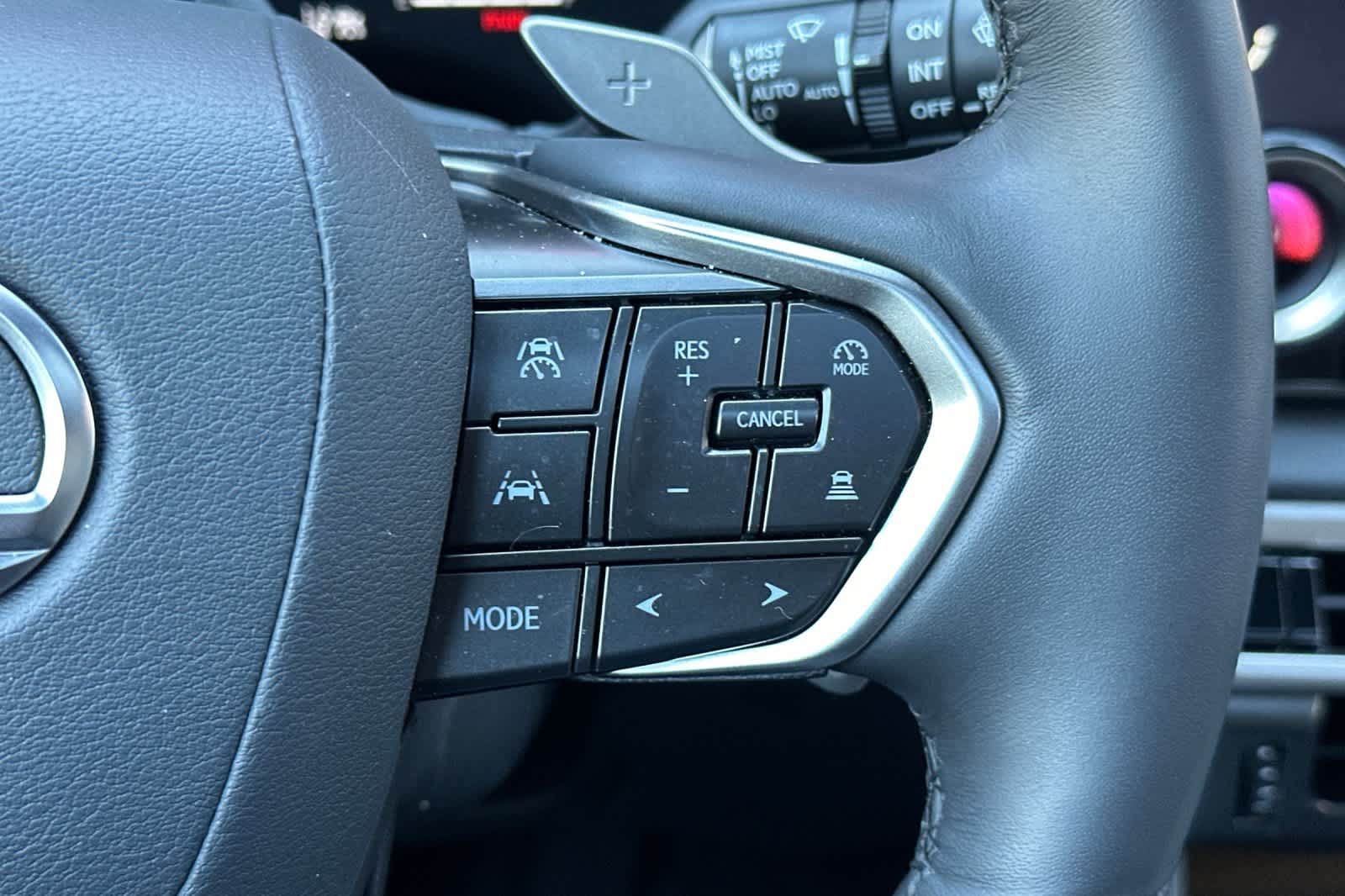 Thumbnail: 2025 Lexus RX - 28