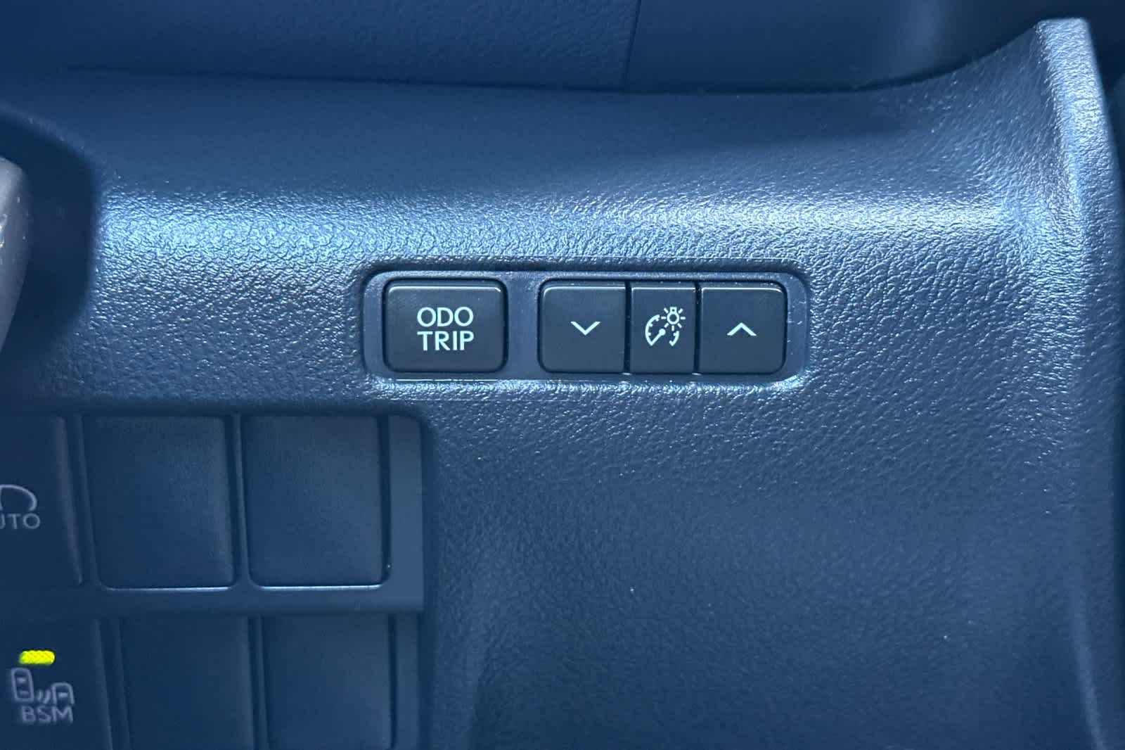 Thumbnail: 2020 Lexus IS - 29