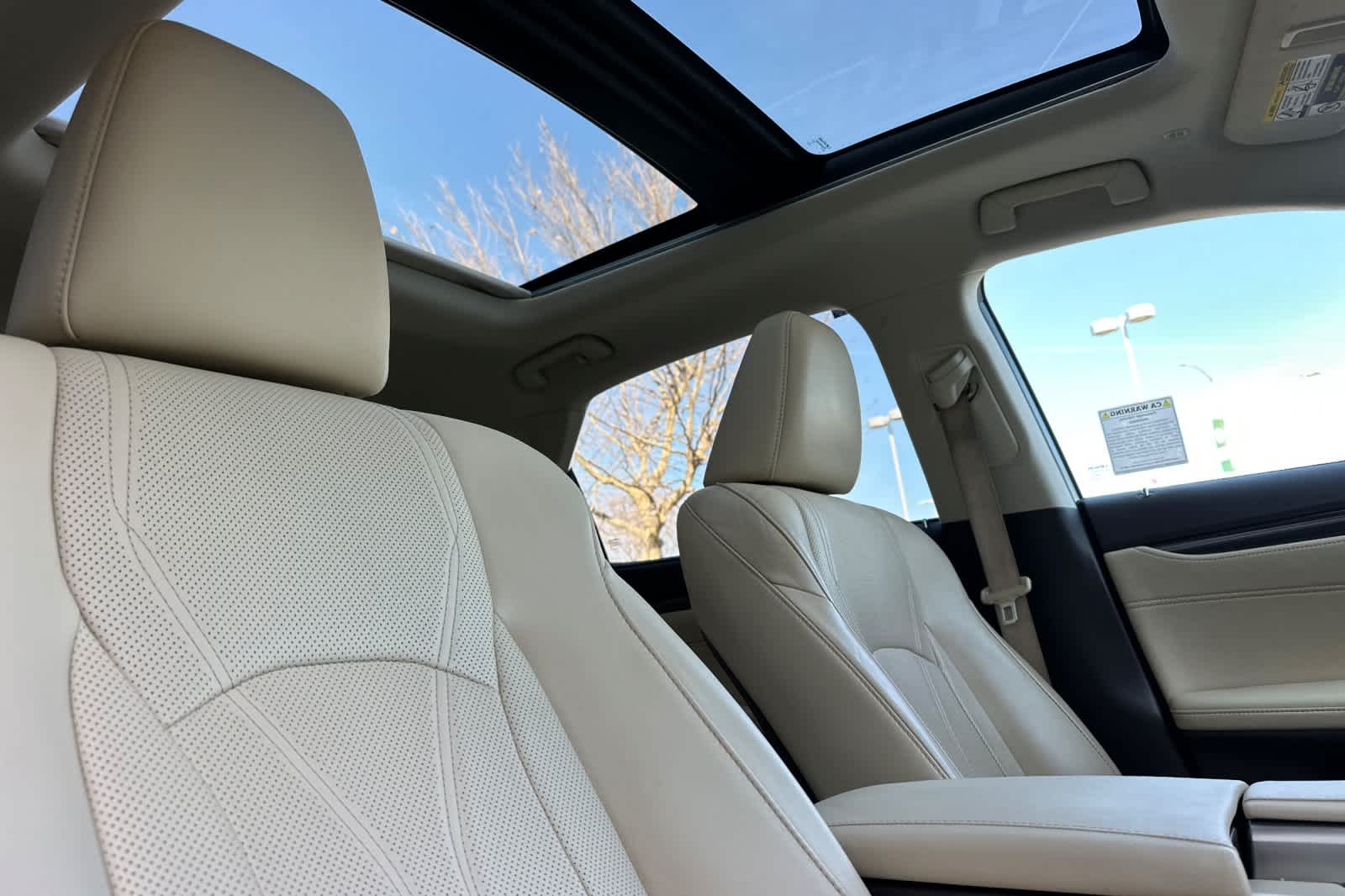 Thumbnail: 2017 Lexus RX - 18