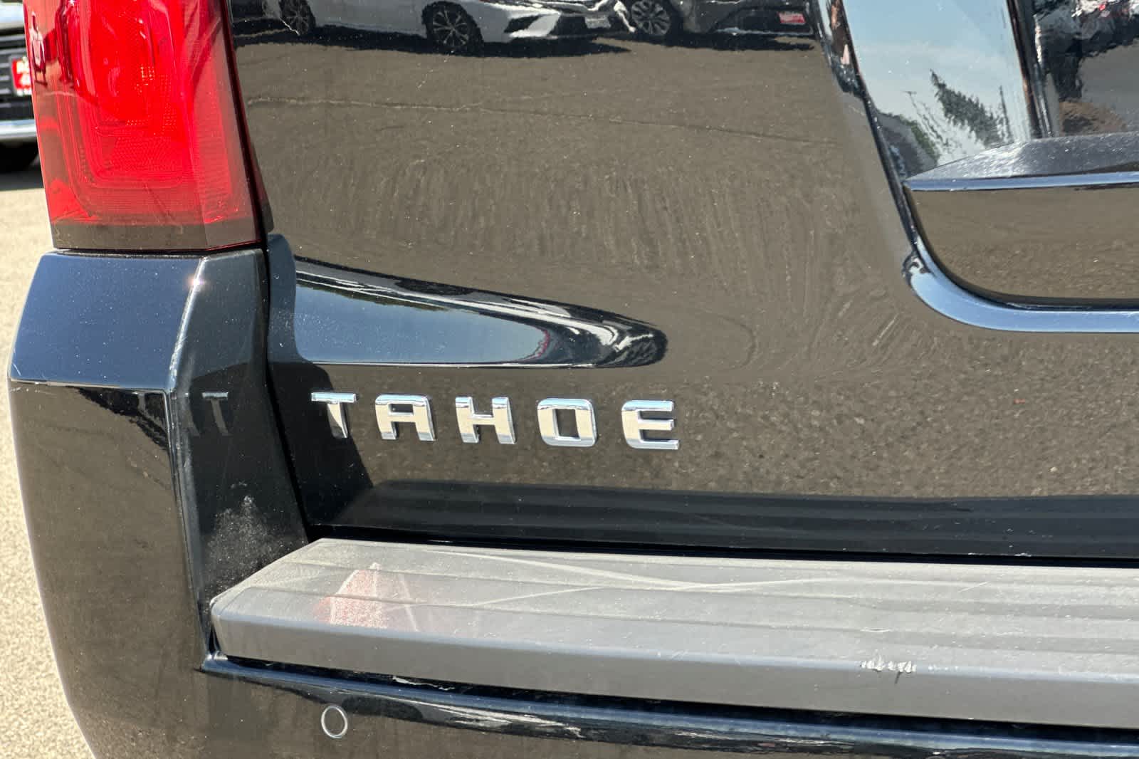 2017 Chevrolet Tahoe LT 34