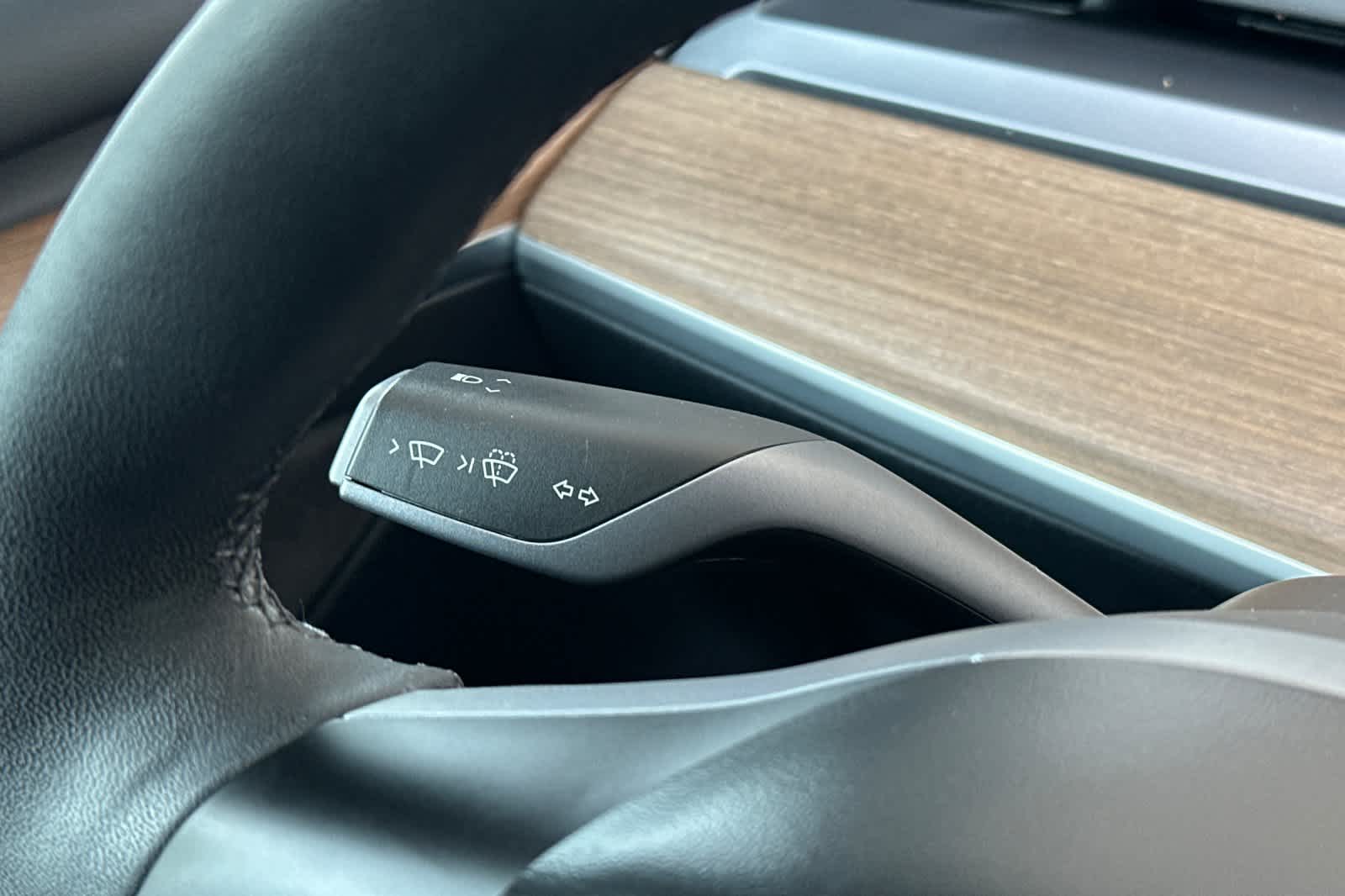Thumbnail: 2023 Tesla Model 3 - 29