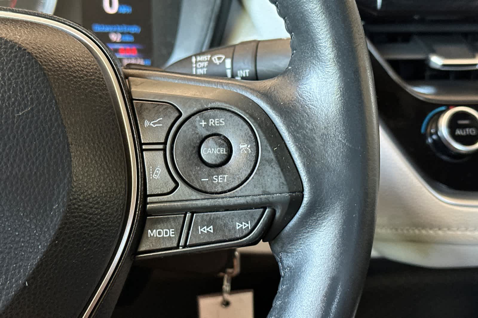 Thumbnail: 2021 Toyota Corolla - 24