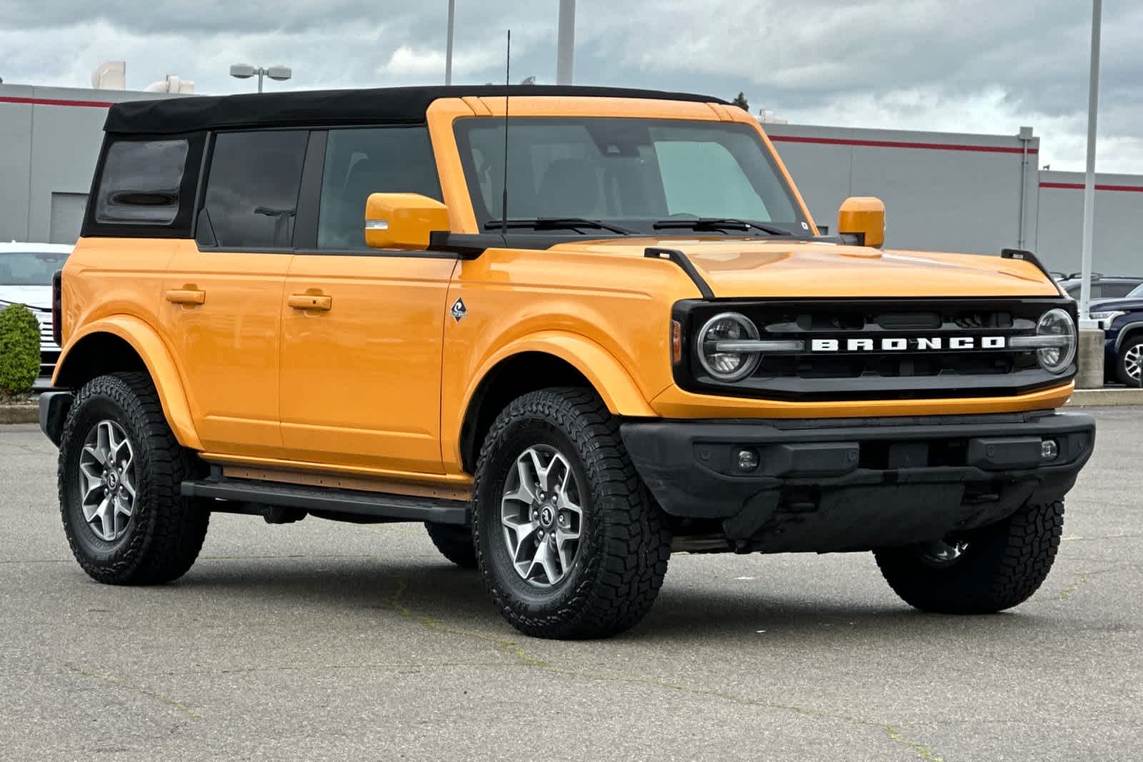 Thumbnail: 2022 Ford Bronco - 5