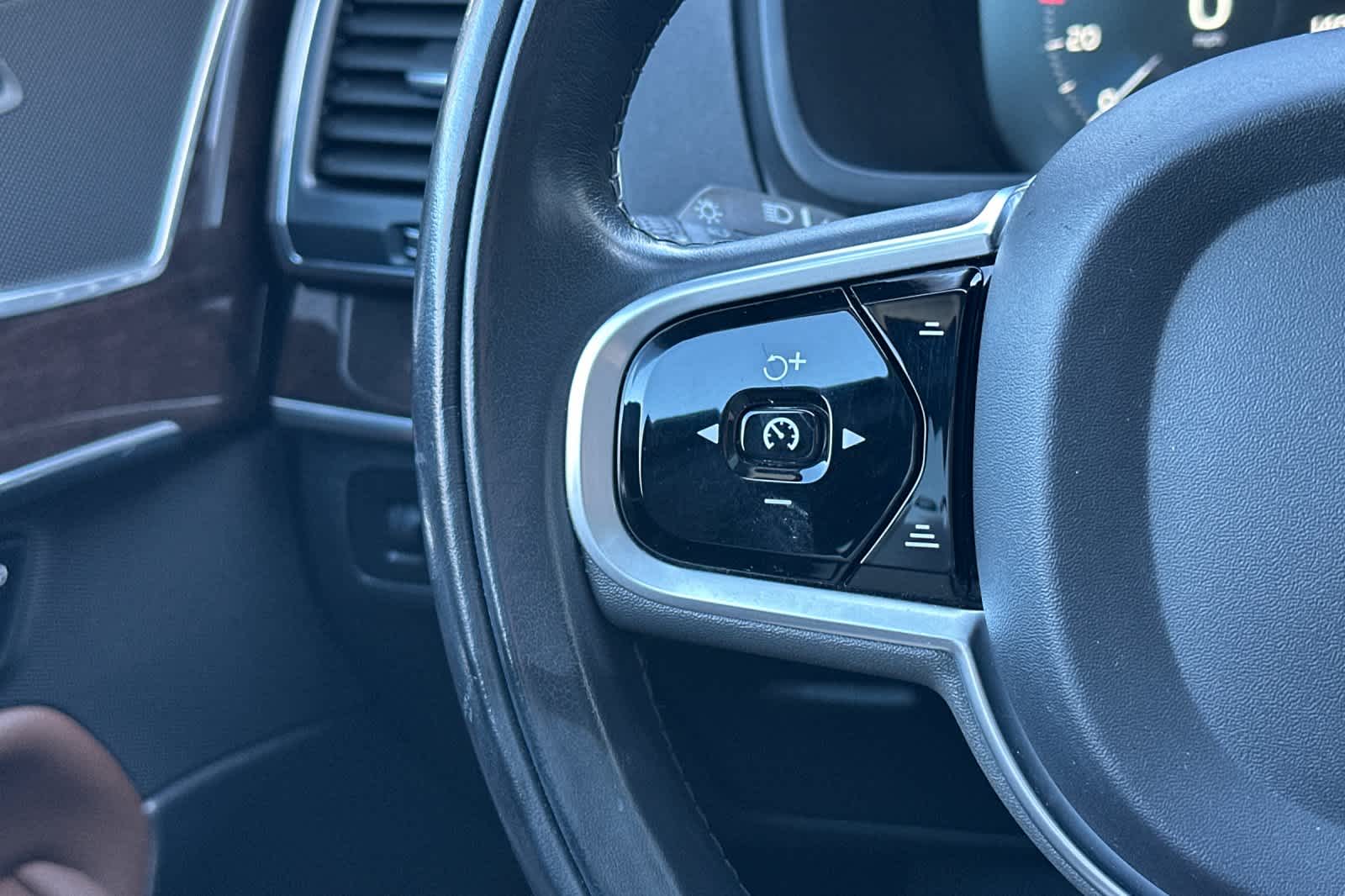 Thumbnail: 2019 Volvo XC90 - 27