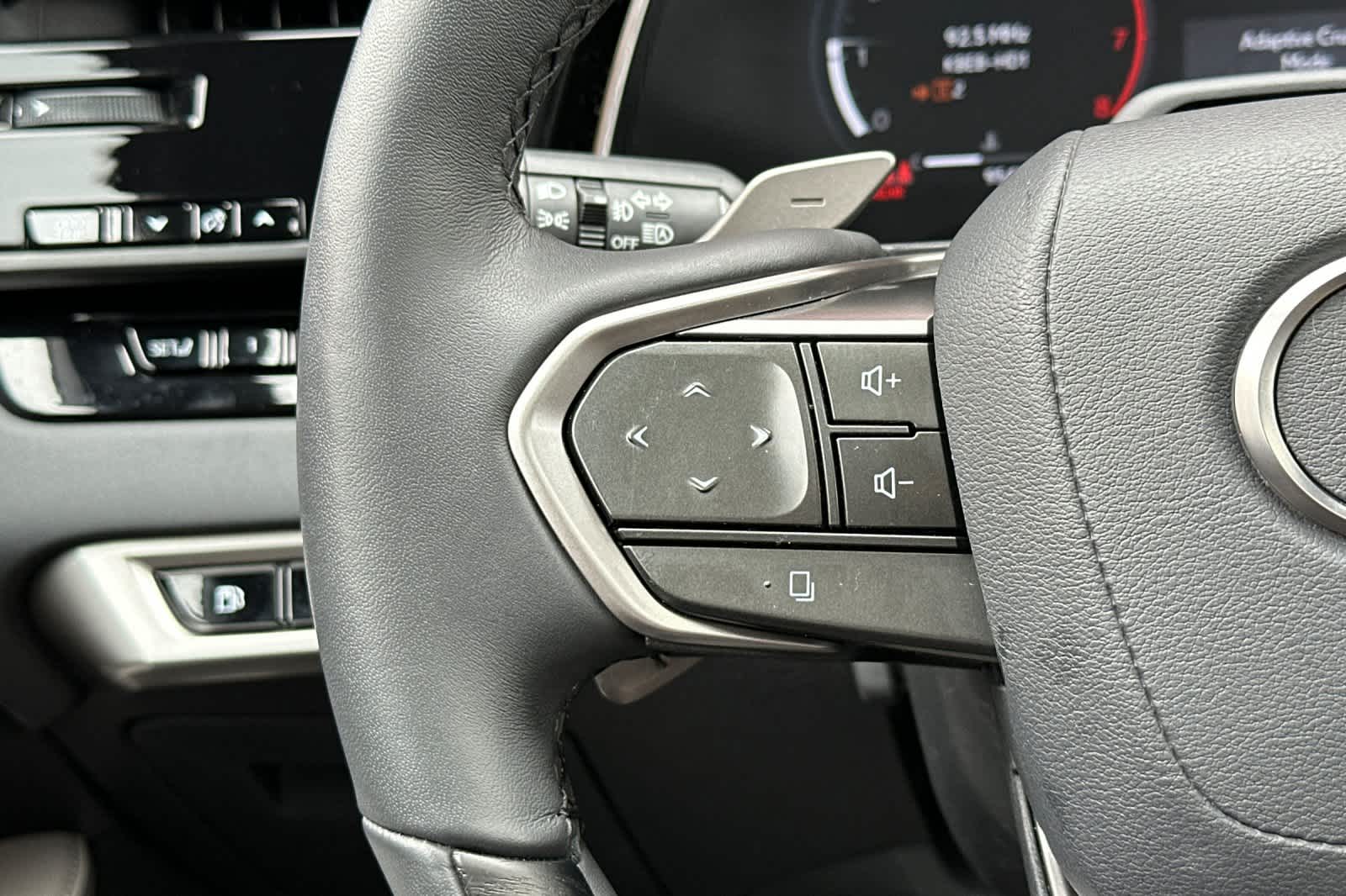 Thumbnail: 2025 Lexus RX - 27