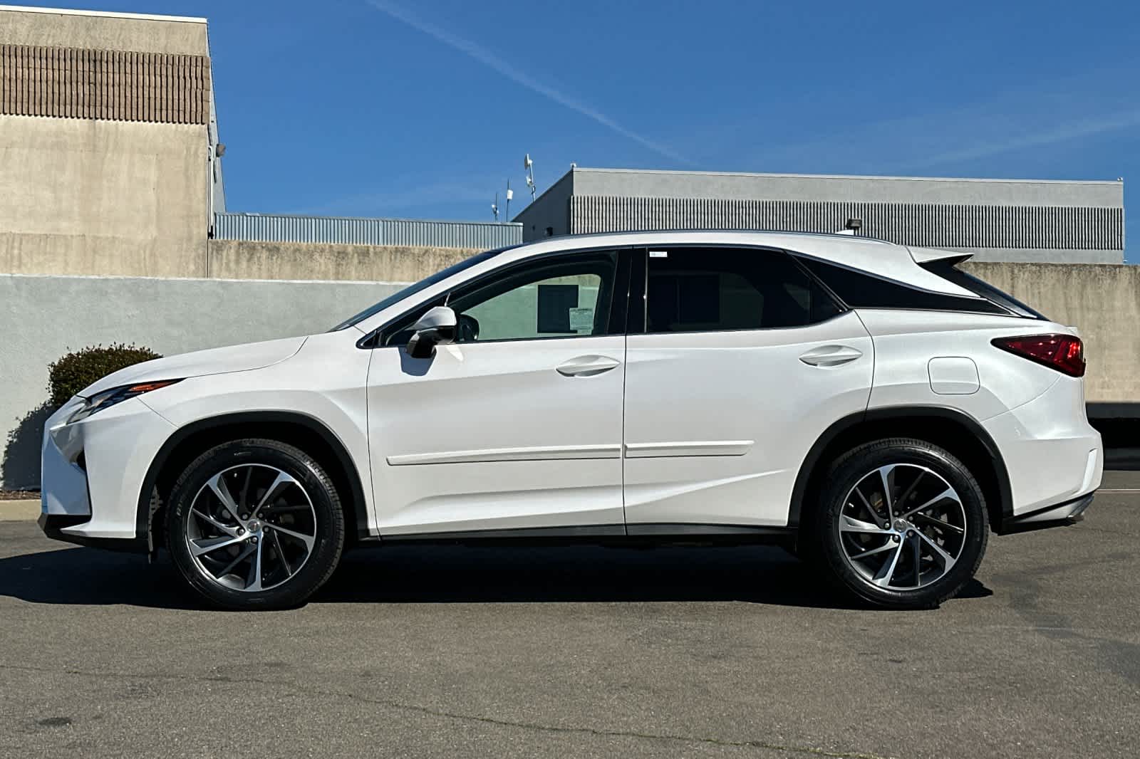 Thumbnail: 2017 Lexus RX - 9