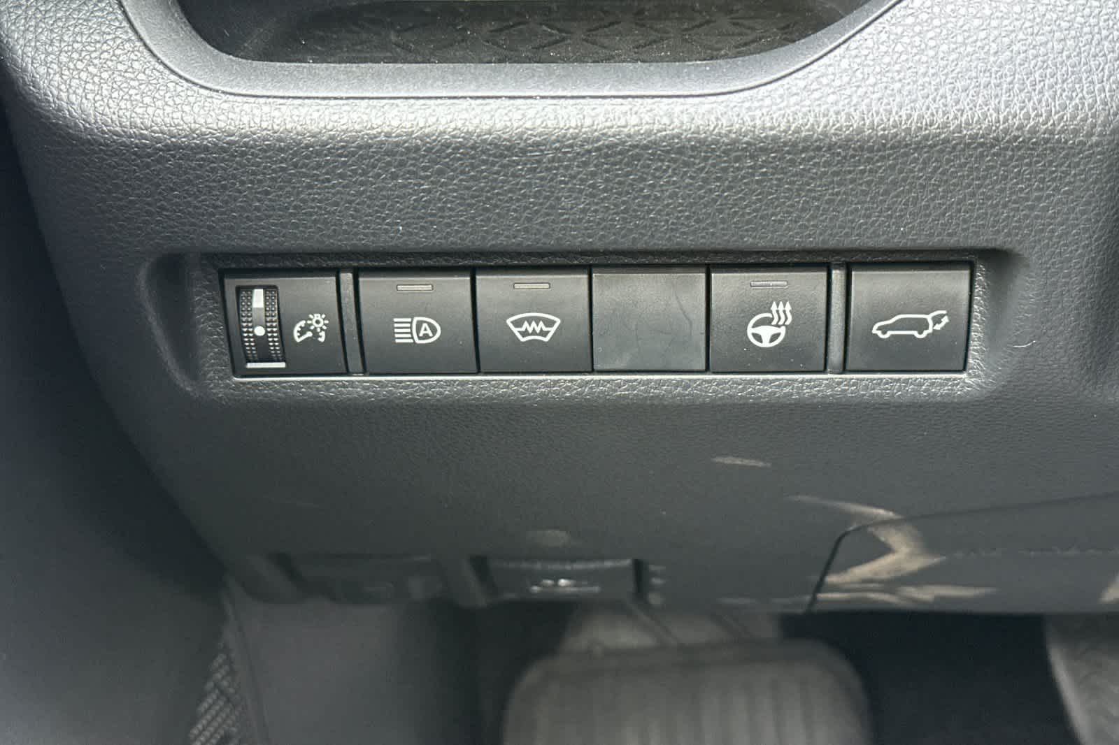 Thumbnail: 2023 Toyota RAV4 - 30