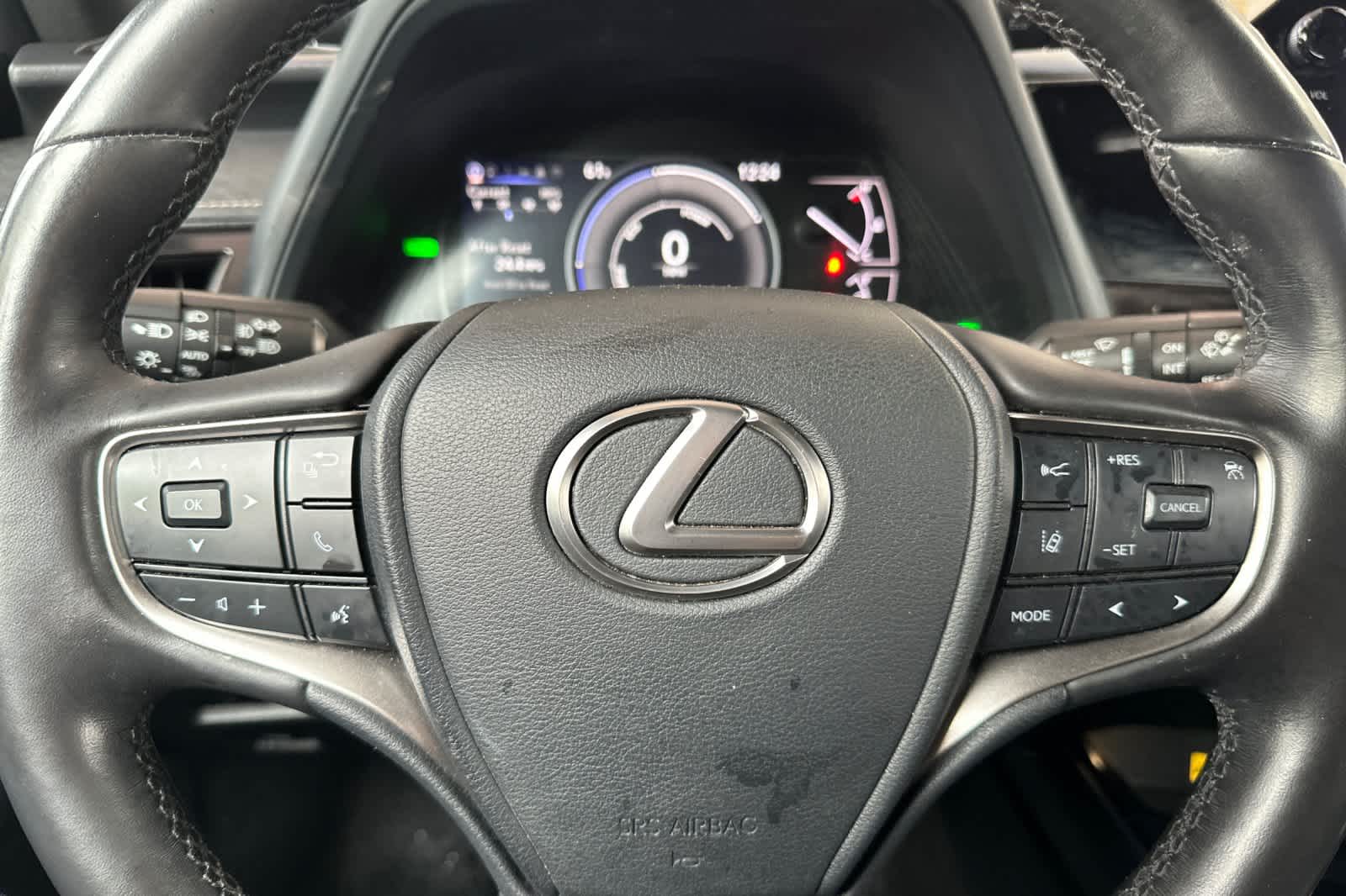 Thumbnail: 2023 Lexus UX - 25