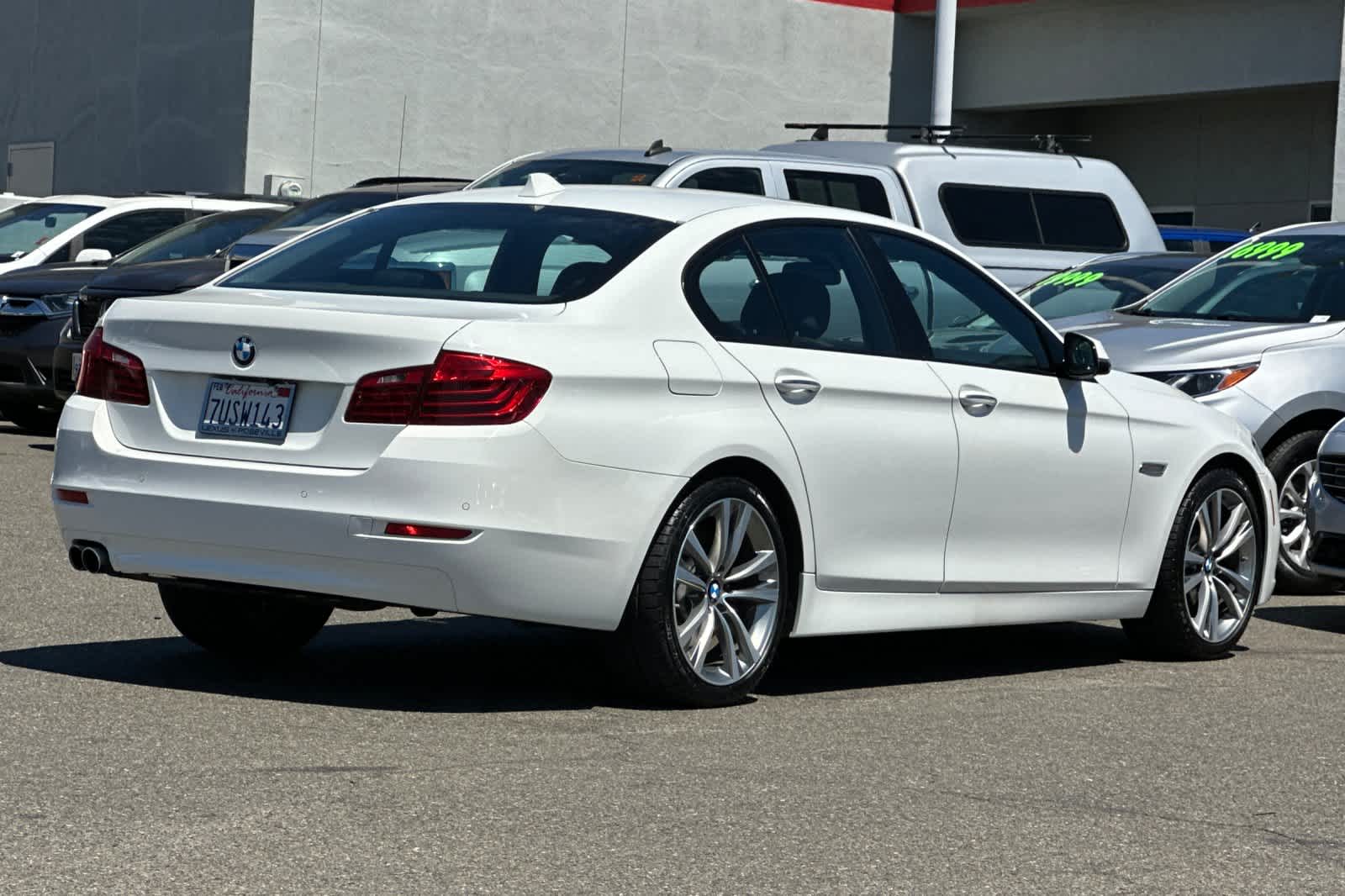 Thumbnail: 2016 BMW 5 Series - 2