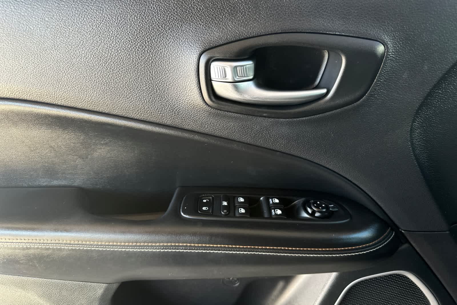 Thumbnail: 2018 Jeep Compass - 11