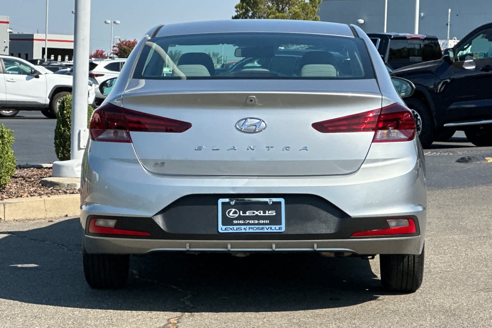 Thumbnail: 2020 Hyundai Elantra - 8