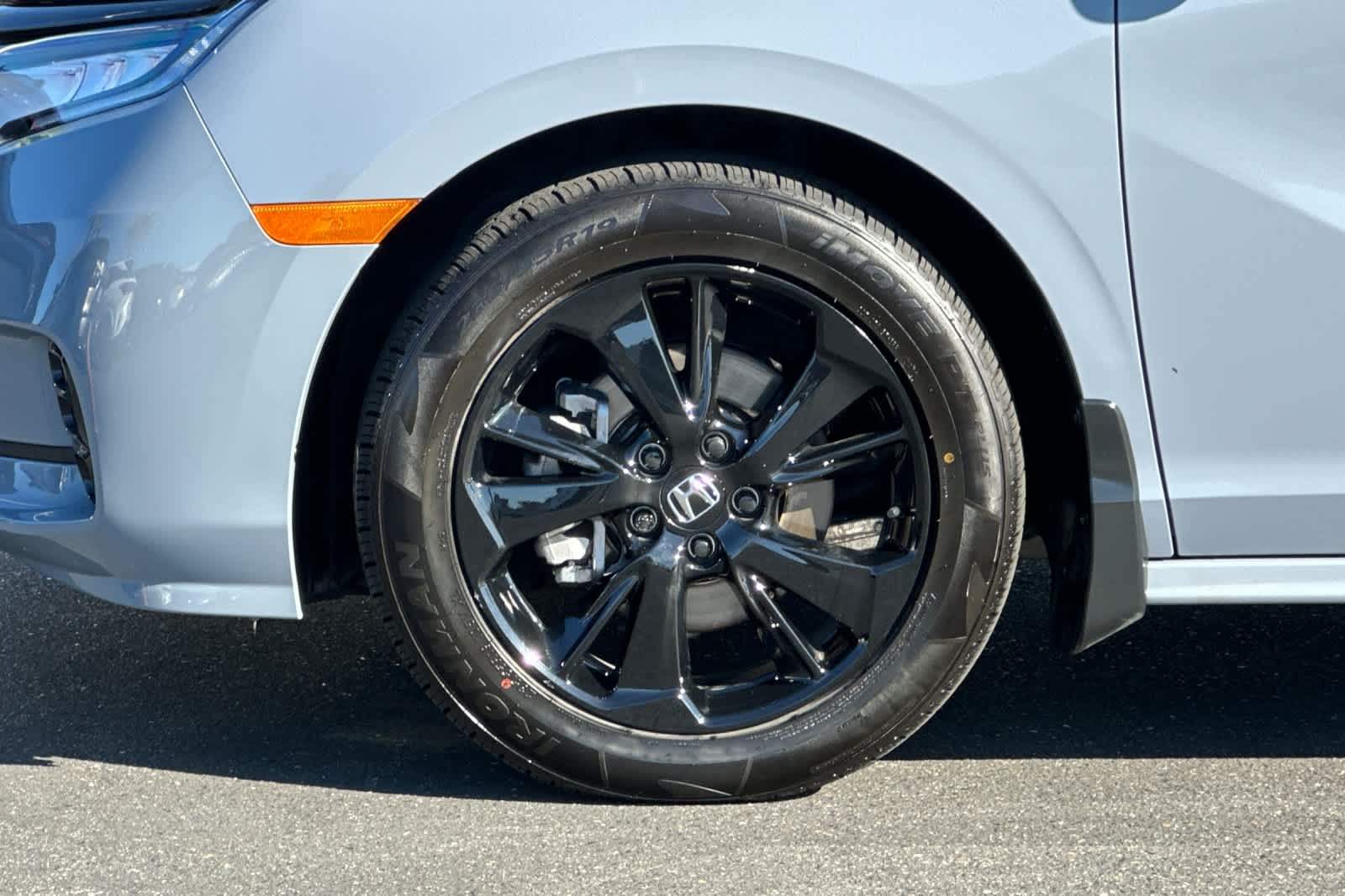 Thumbnail: 2023 Honda Odyssey - 31