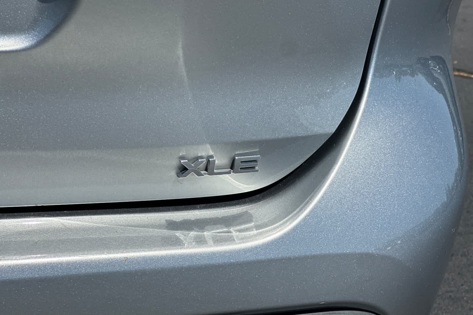 Thumbnail: 2022 Toyota Highlander - 32