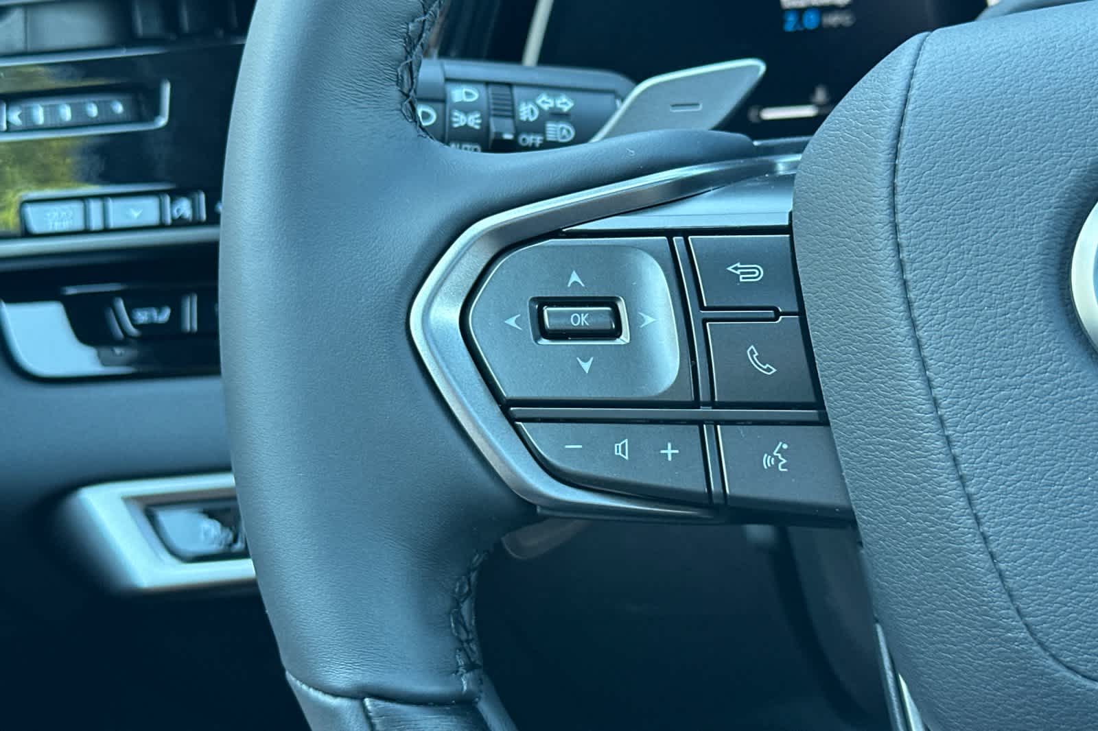 Thumbnail: 2025 Lexus RX - 26