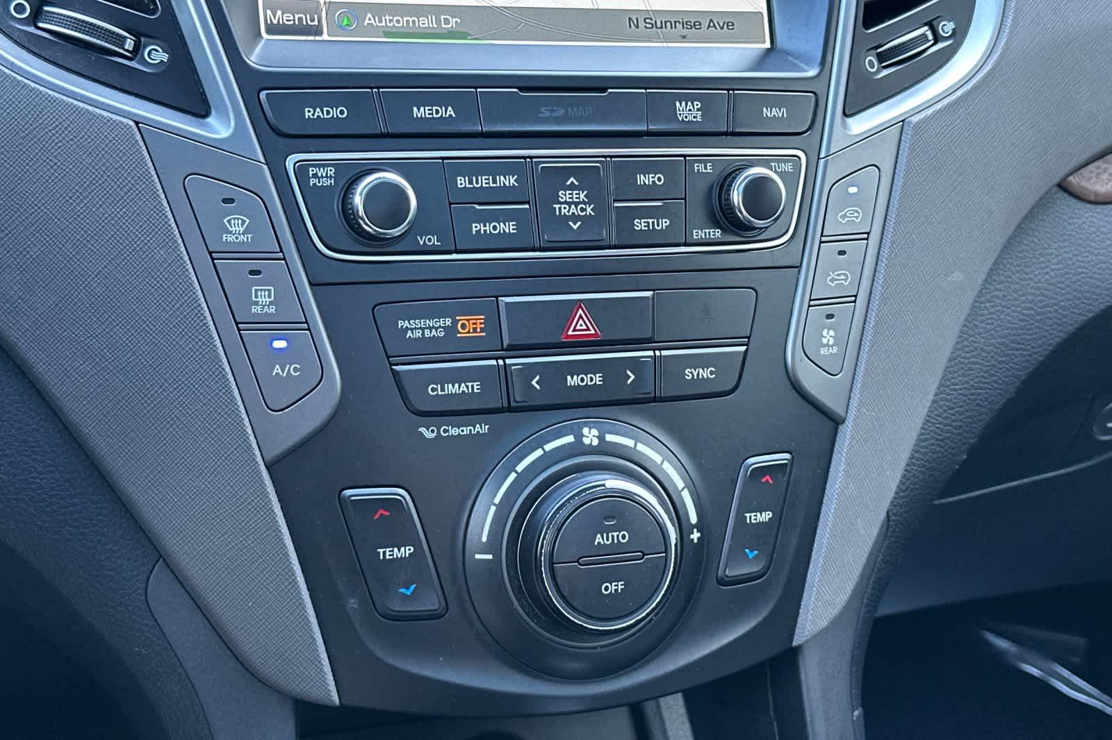 Thumbnail: 2017 Hyundai Santa Fe - 24