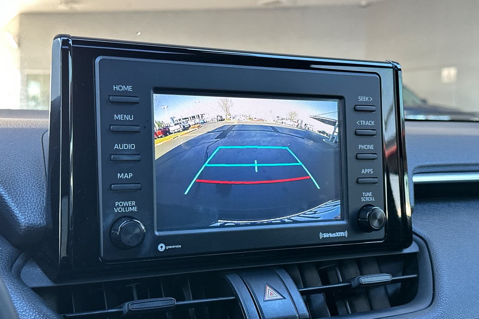 Thumbnail: 2020 Toyota RAV4 - 21