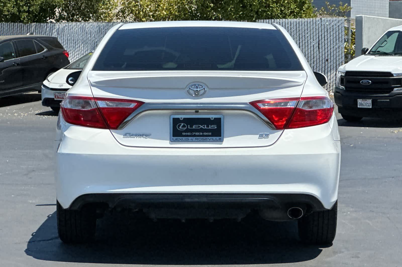 Thumbnail: 2016 Toyota Camry - 8