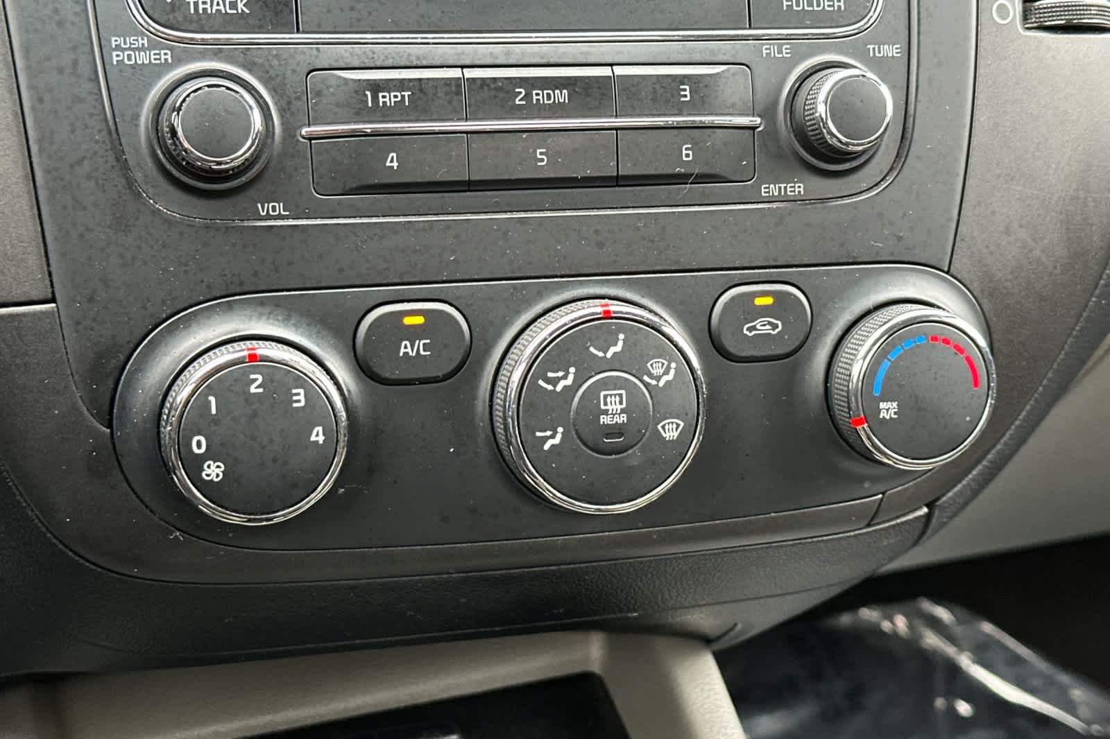 Thumbnail: 2015 Kia Forte - 19