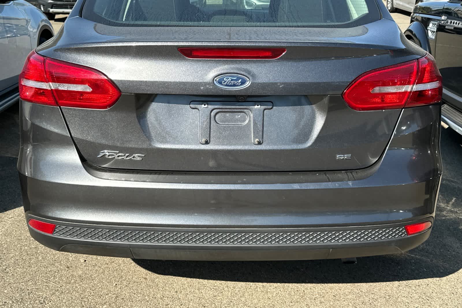 2018 Ford Focus SE 16