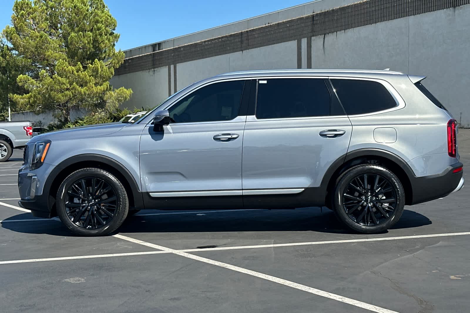 Thumbnail: 2022 Kia Telluride - 9