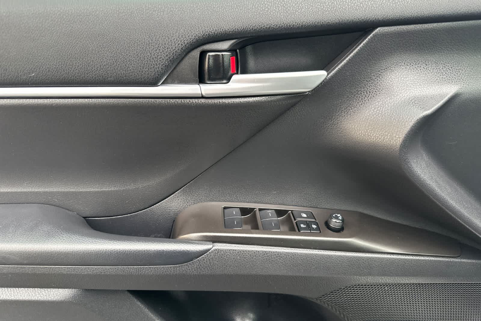 Thumbnail: 2023 Toyota Camry - 12