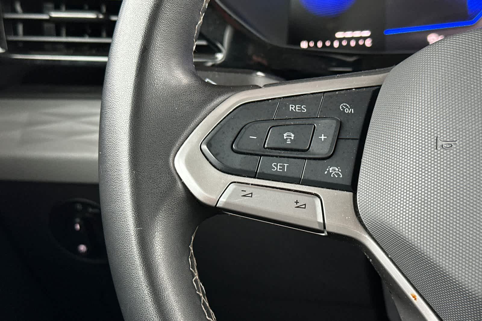 Thumbnail: 2024 Volkswagen Taos - 25