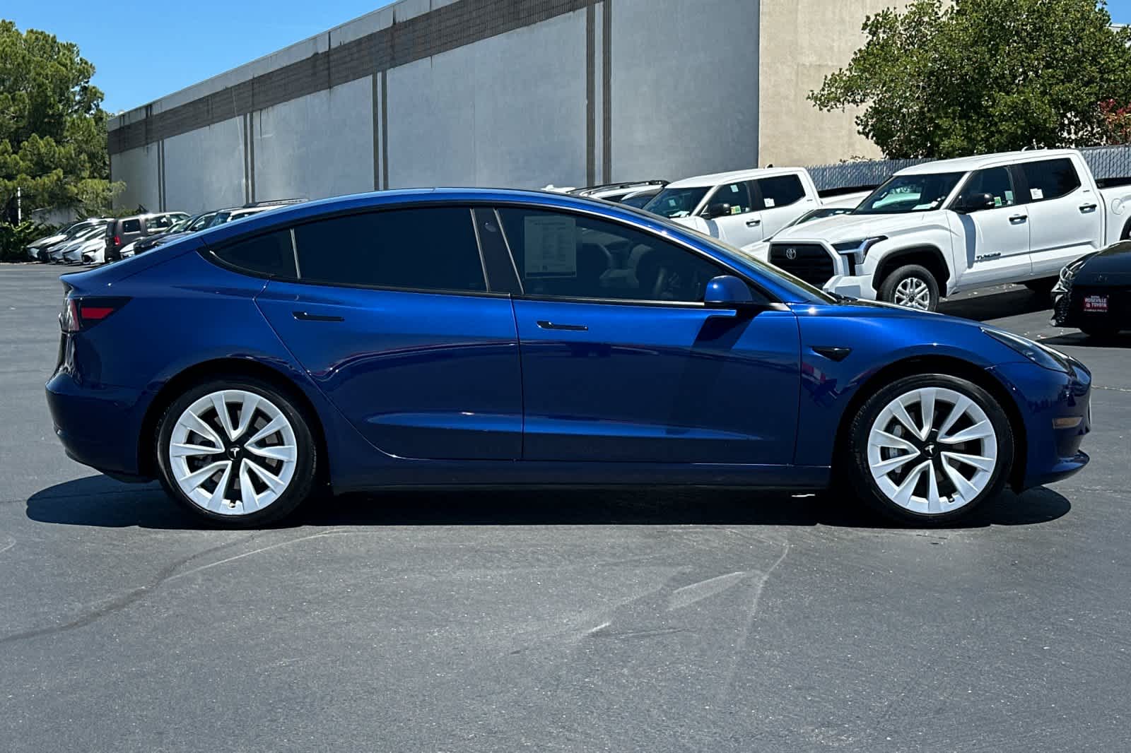 Thumbnail: 2023 Tesla Model 3 - 6