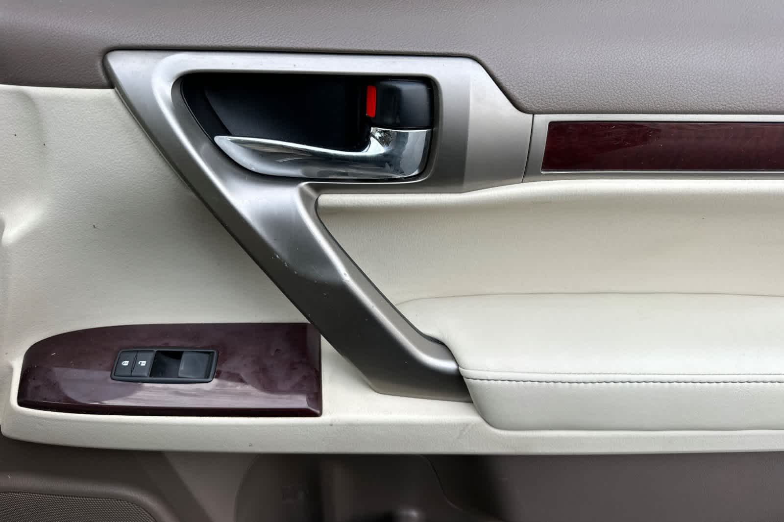 Thumbnail: 2019 Lexus GX - 19