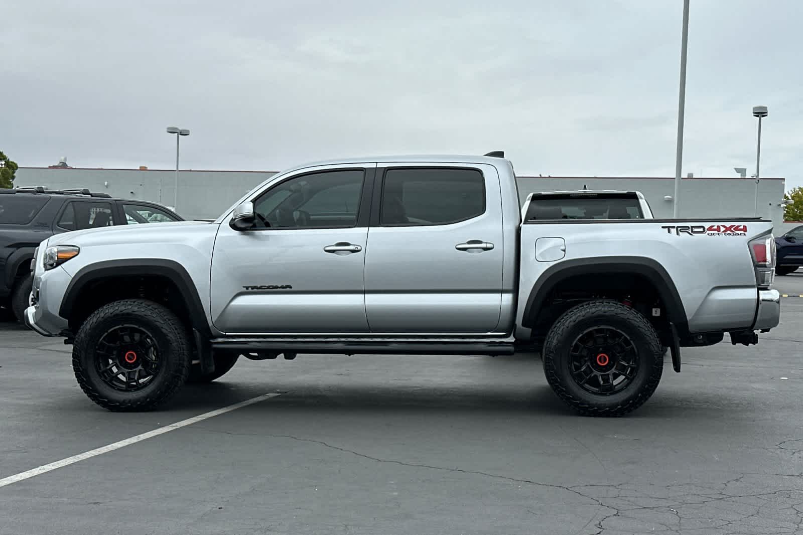 Thumbnail: 2023 Toyota Tacoma - 9
