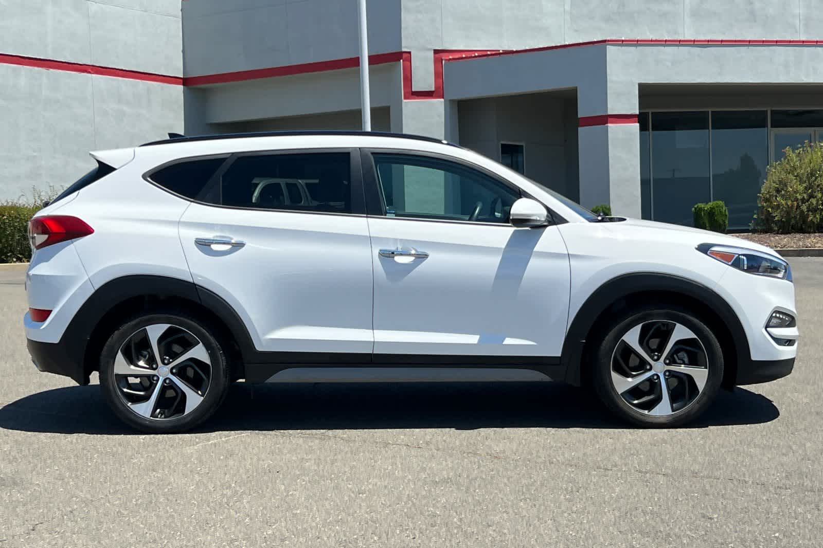 Thumbnail: 2018 Hyundai Tucson - 5