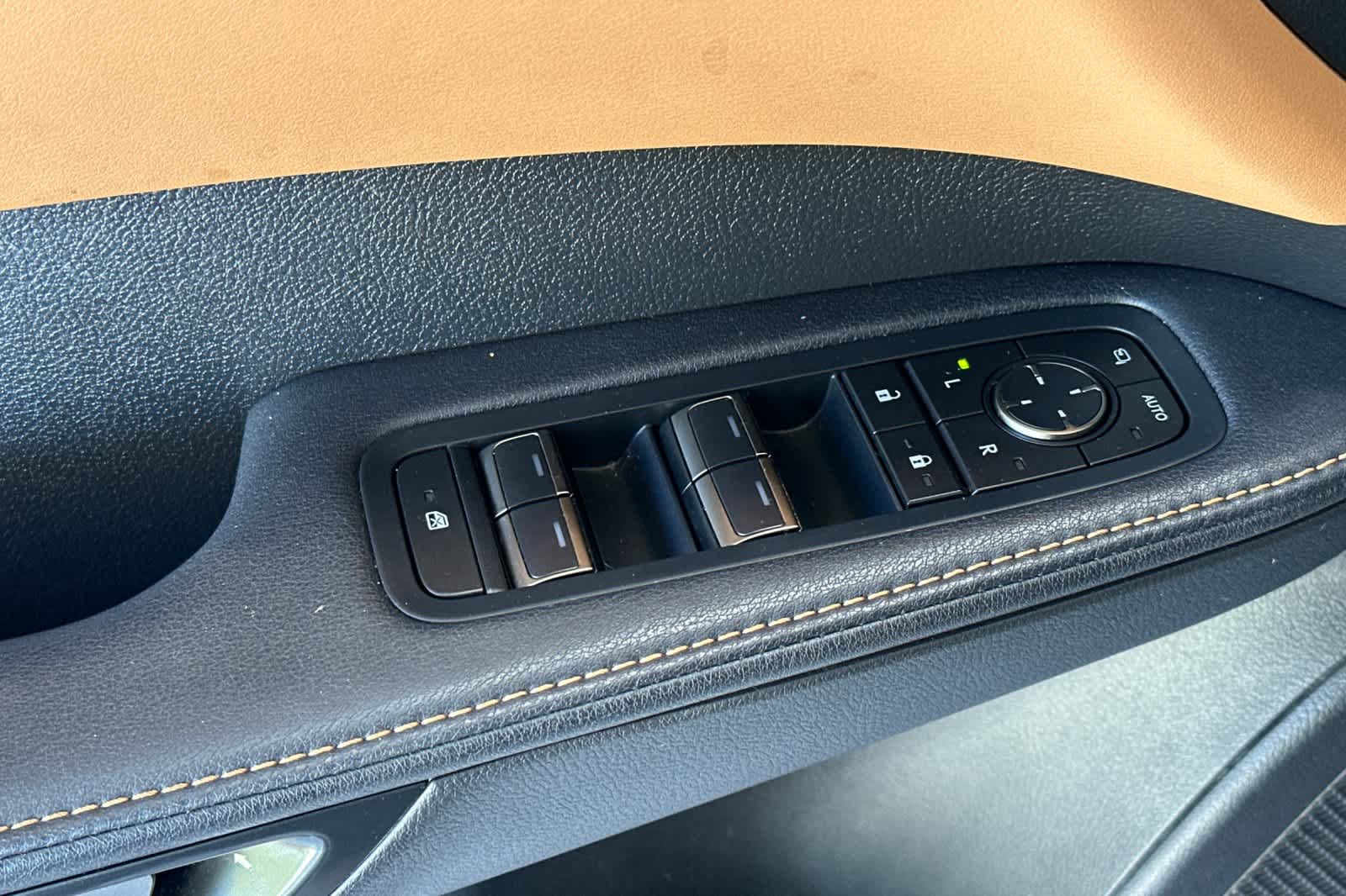 Thumbnail: 2023 Lexus RX - 13