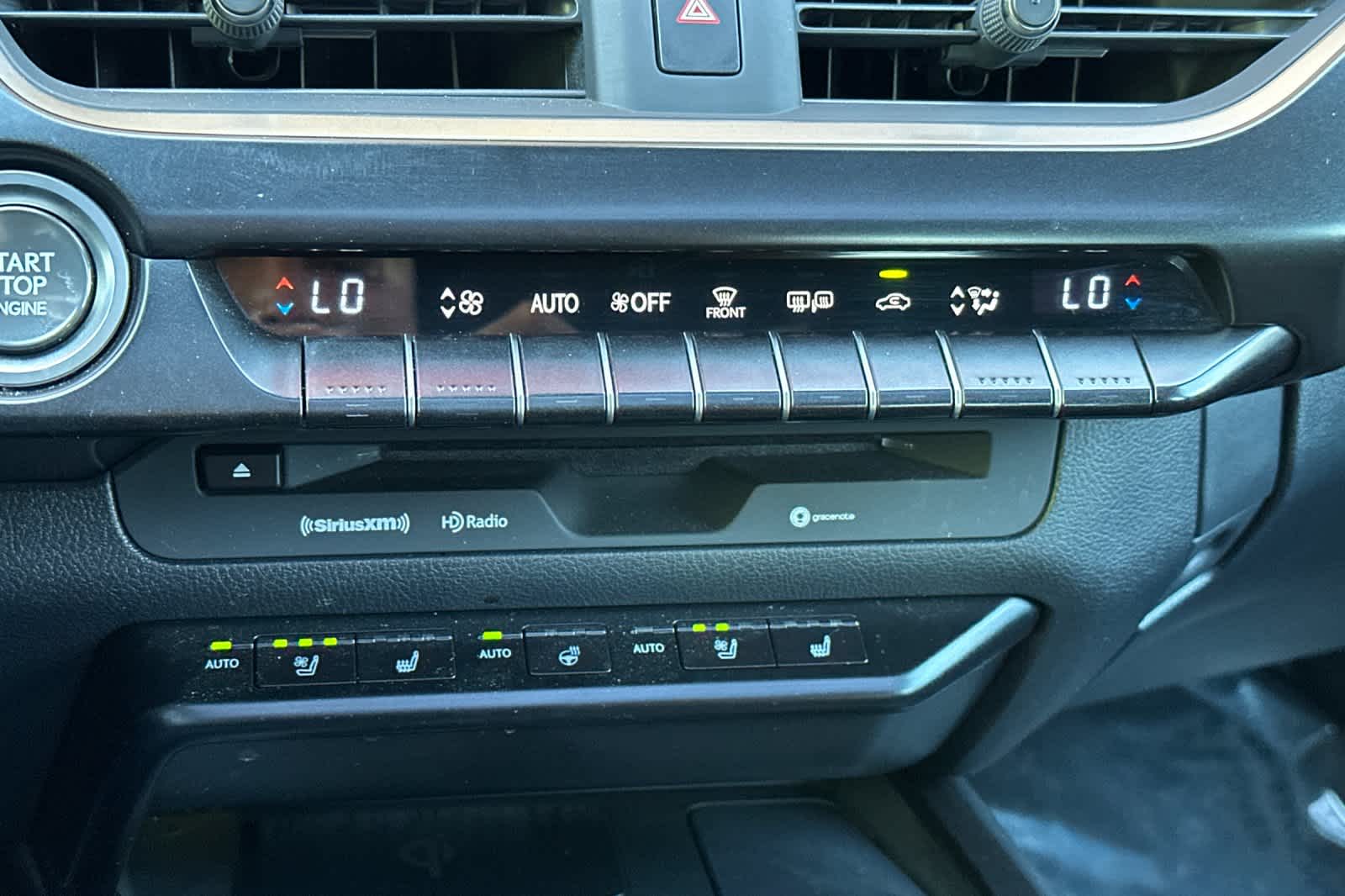 Thumbnail: 2019 Lexus UX - 23