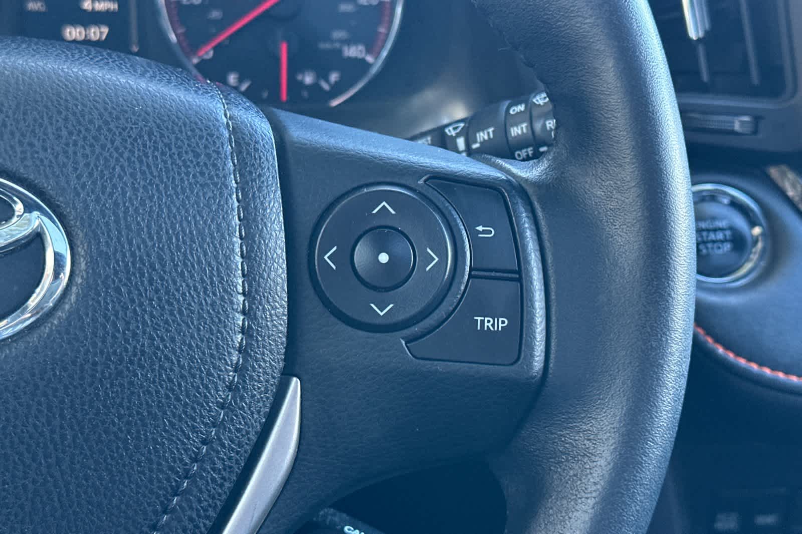 Thumbnail: 2016 Toyota RAV4 - 26