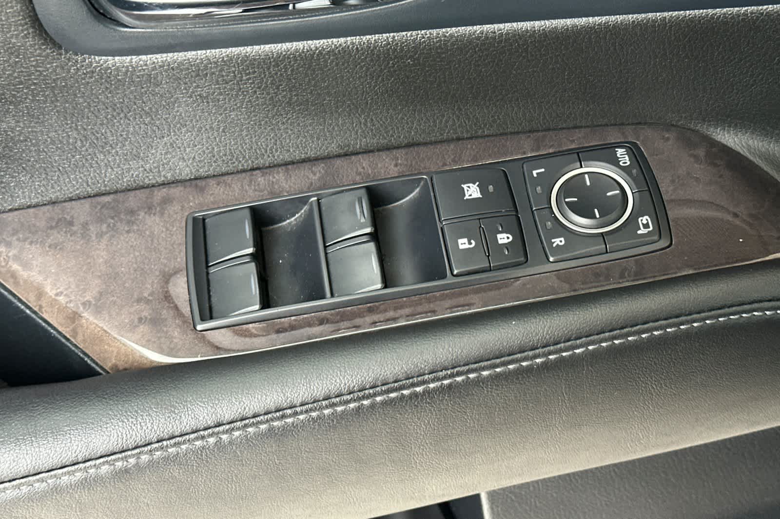 Thumbnail: 2014 Lexus RX - 13