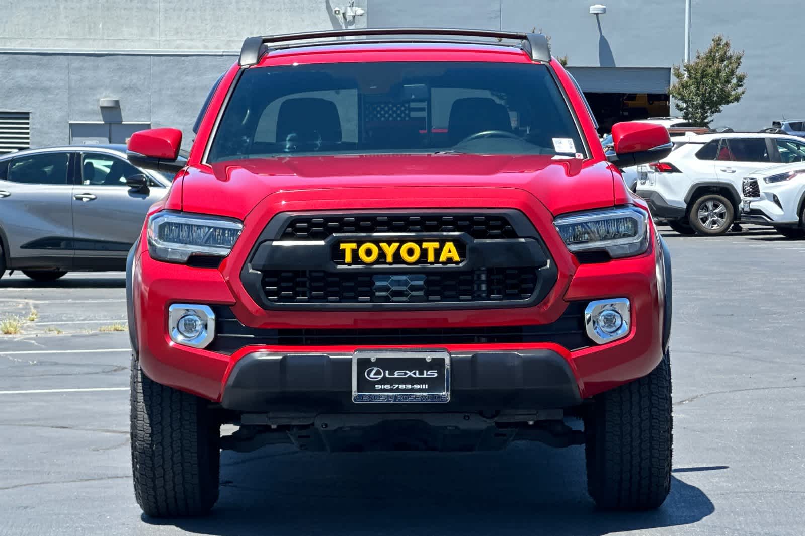 Thumbnail: 2023 Toyota Tacoma - 9