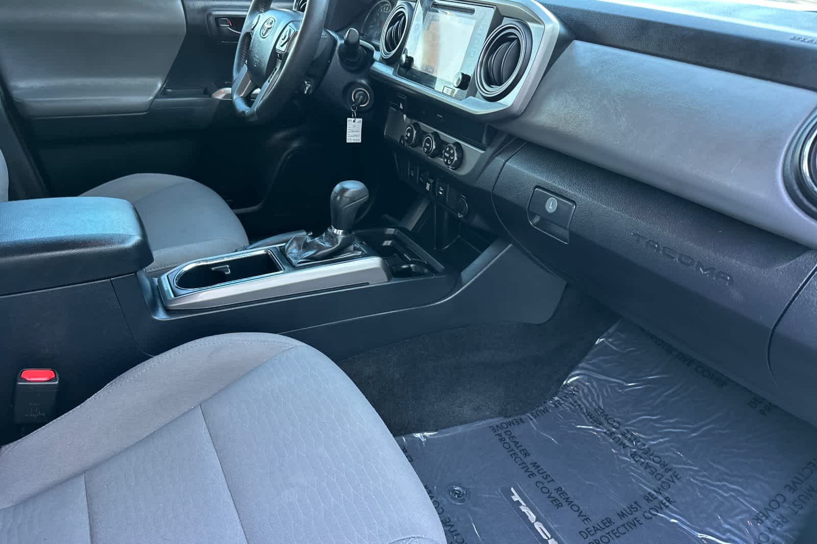 Thumbnail: 2019 Toyota Tacoma - 15