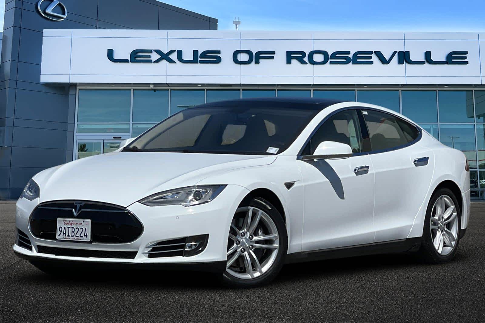 2014 Tesla Model S Base Hero Image