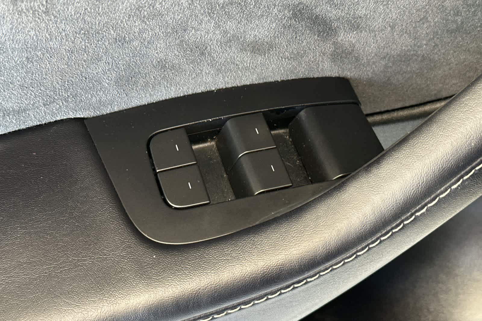 Thumbnail: 2022 Tesla Model Y - 13