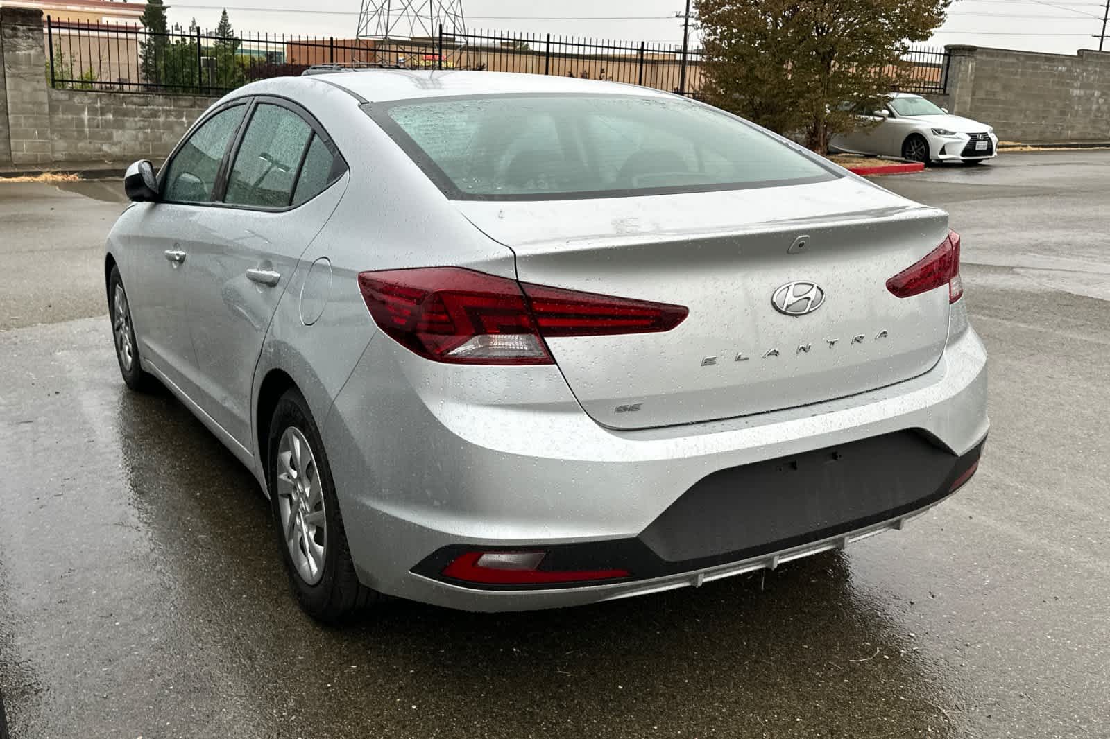 Thumbnail: 2019 Hyundai Elantra - 4