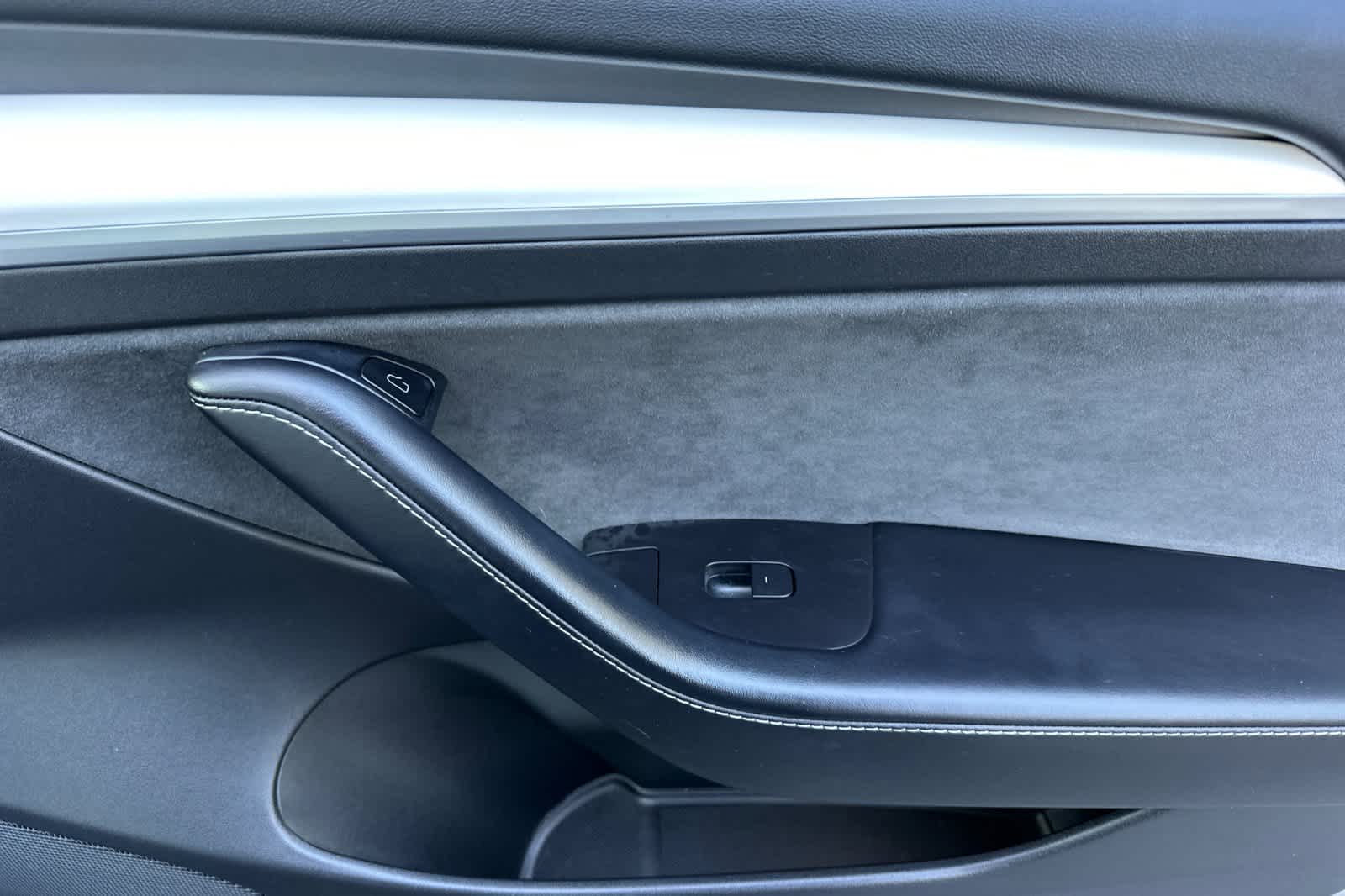 Thumbnail: 2021 Tesla Model 3 - 18