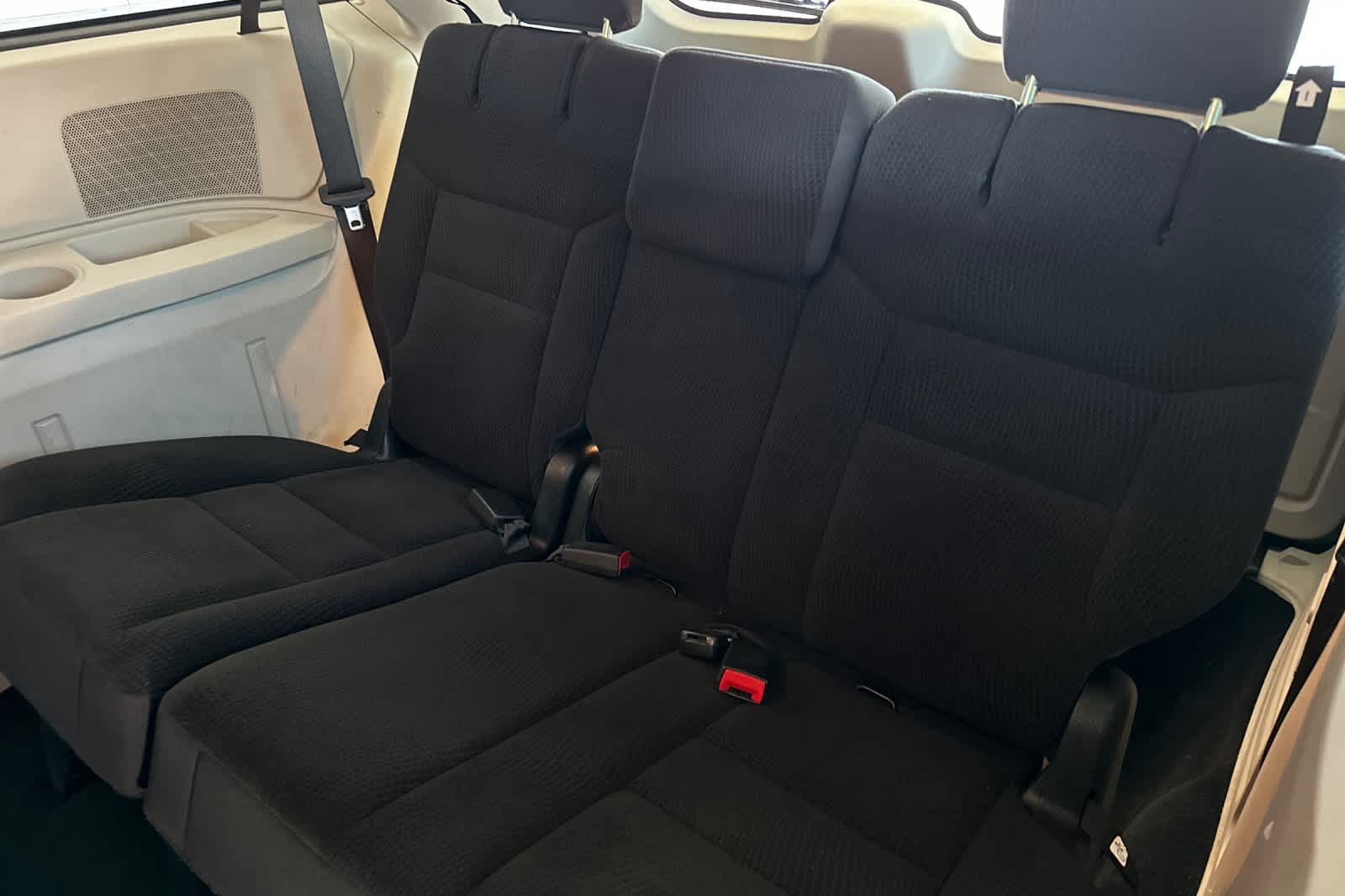 Thumbnail: 2018 Dodge Grand Caravan - 15