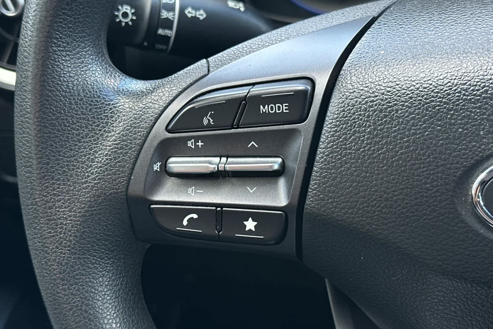 Thumbnail: 2022 Hyundai Kona - 25