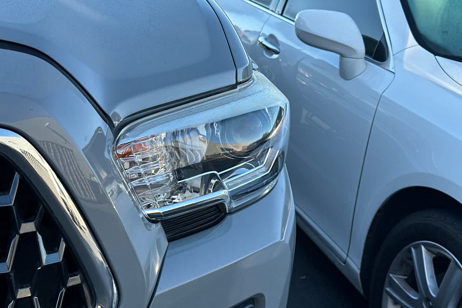 Thumbnail: 2019 Toyota Tacoma - 11