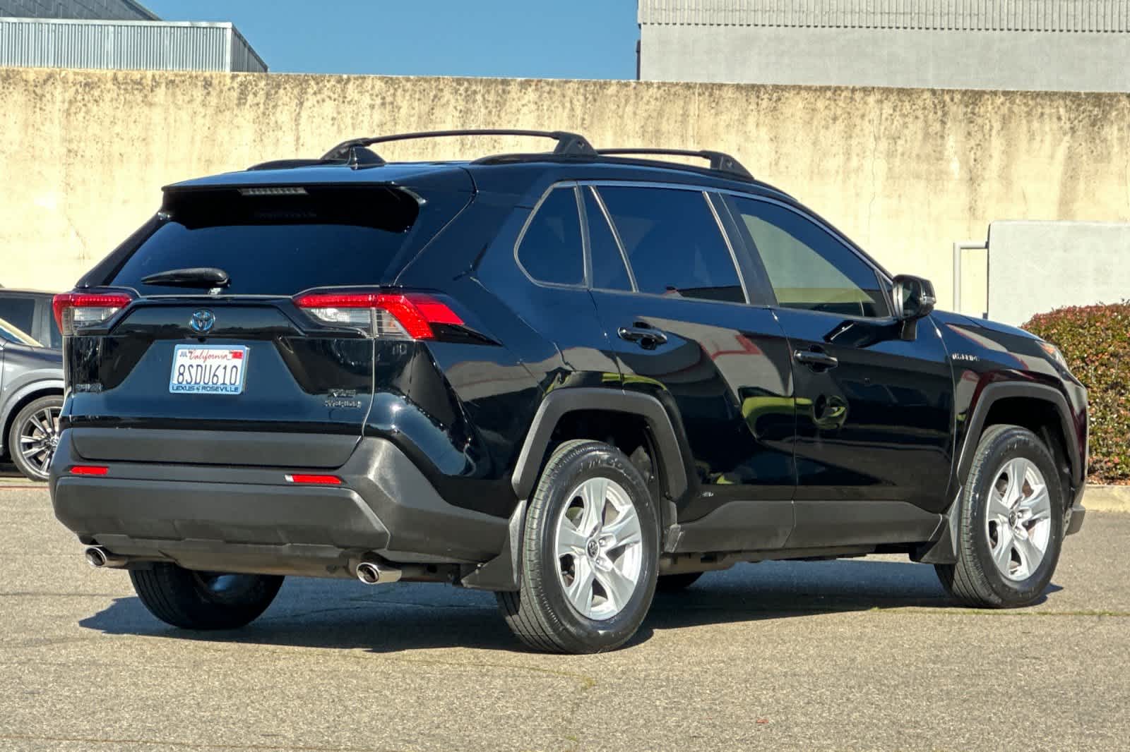 Thumbnail: 2020 Toyota RAV4 - 2