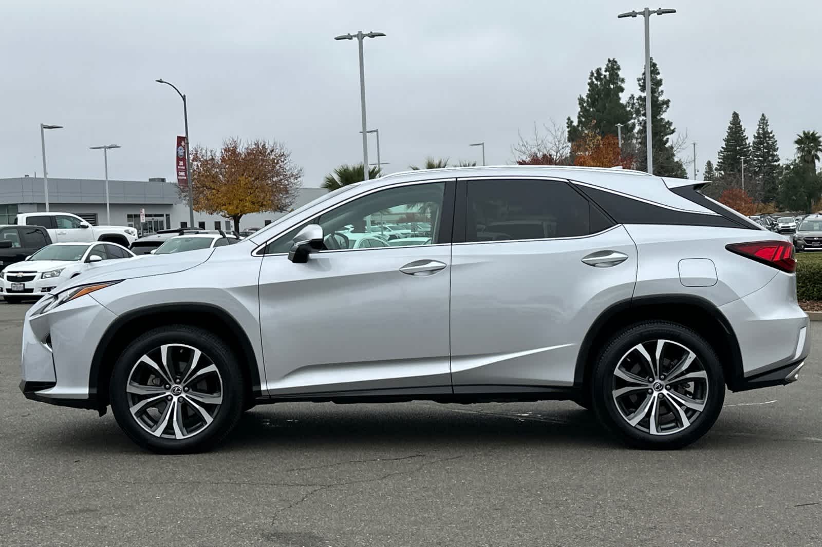 Thumbnail: 2019 Lexus RX - 9