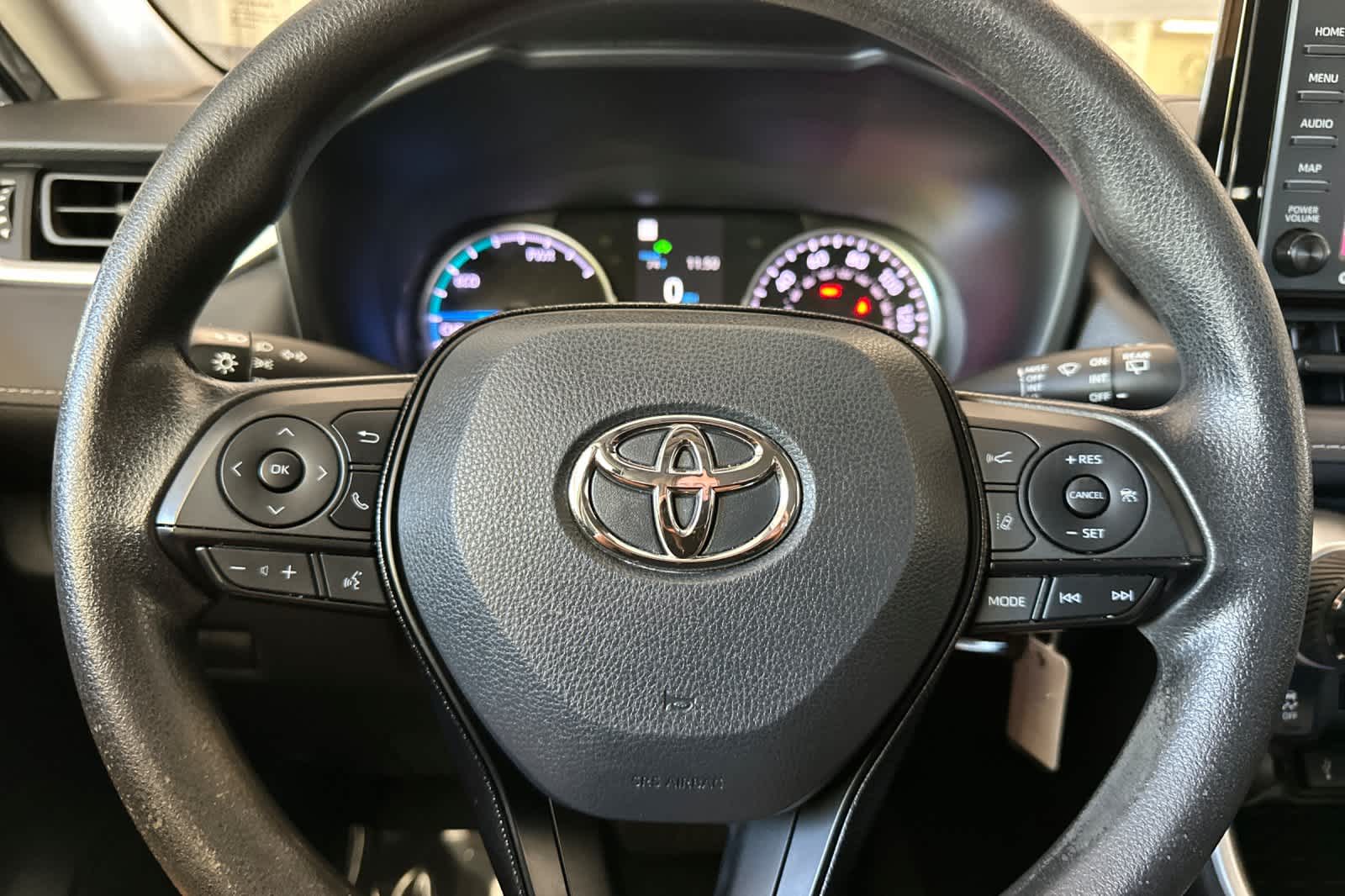 Thumbnail: 2021 Toyota RAV4 - 24