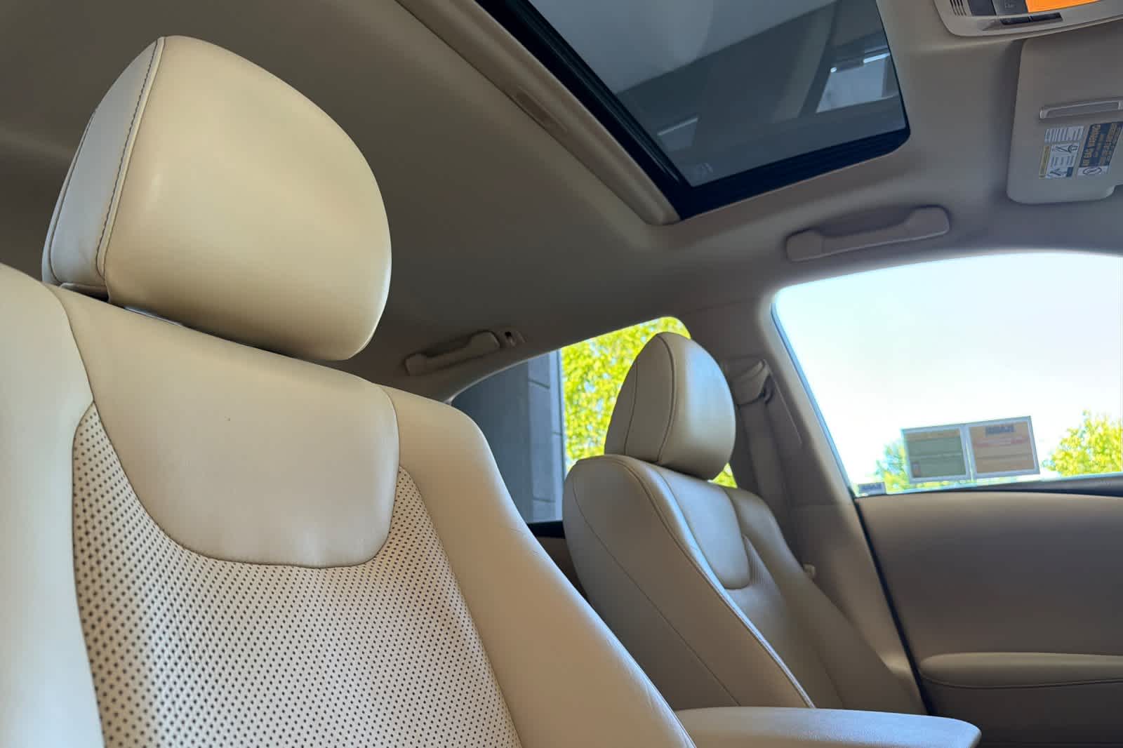 Thumbnail: 2015 Lexus RX - 18